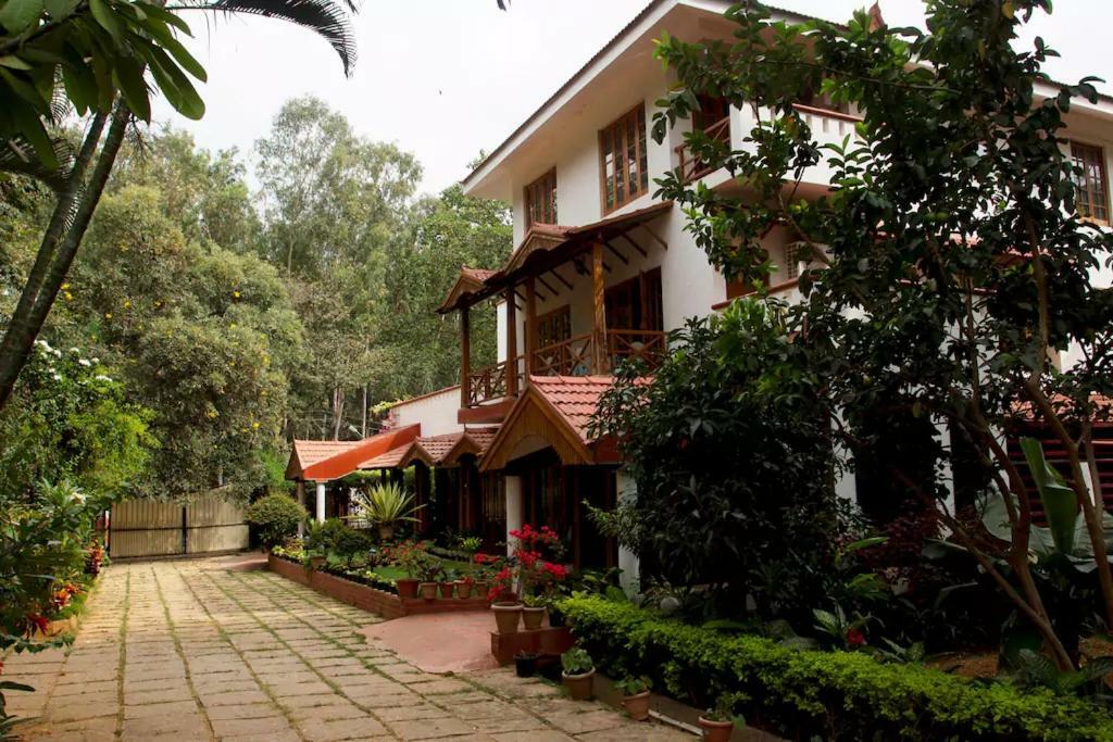 Villa Serena Bangalore Exterior foto