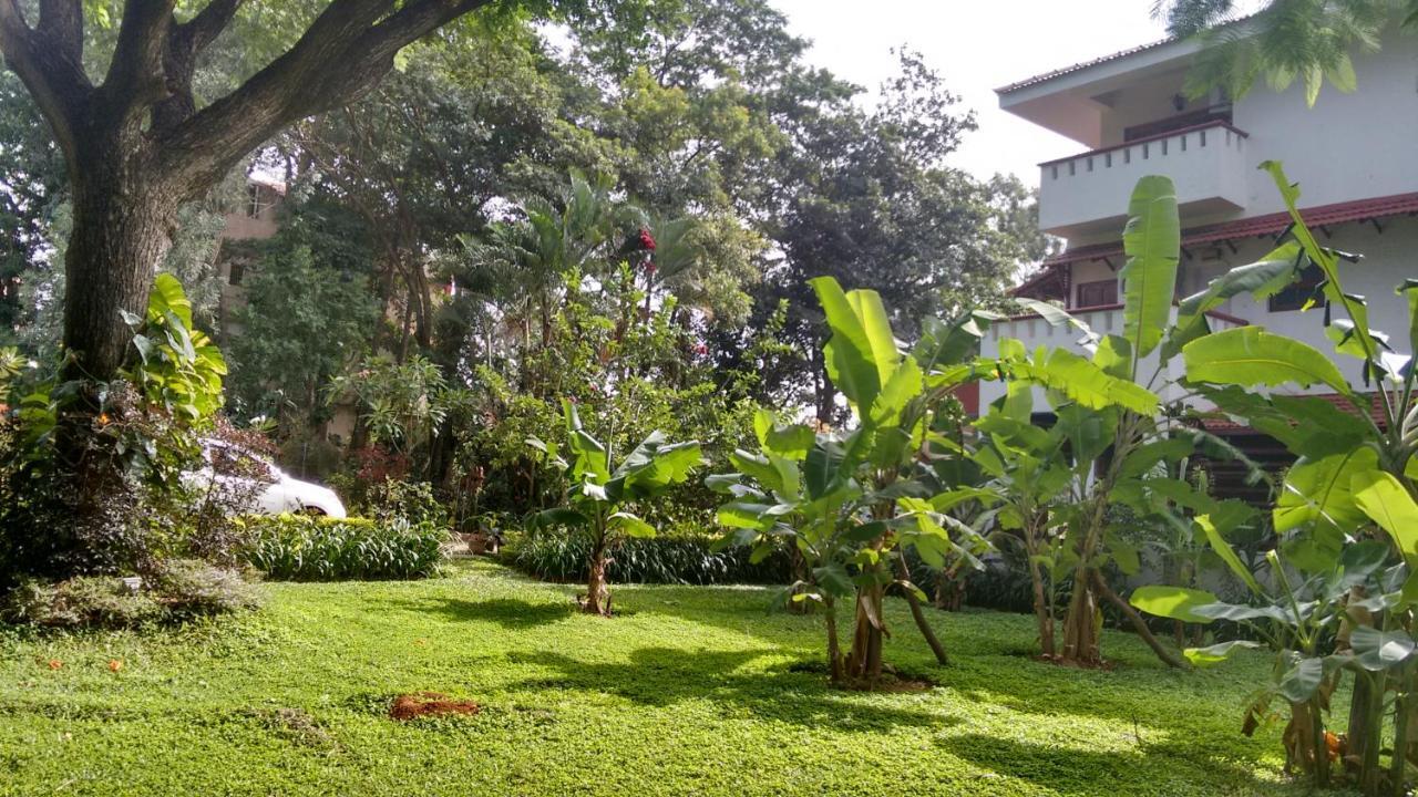 Villa Serena Bangalore Exterior foto